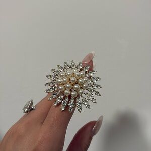 Pearl & Crystal Sunburst Statement Ring - White Pearl